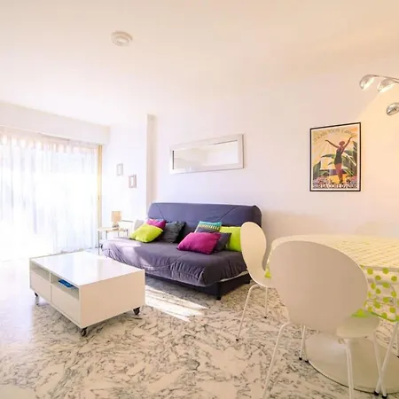 Cap Les Pins Furnished Flat Апартаменти Антіб